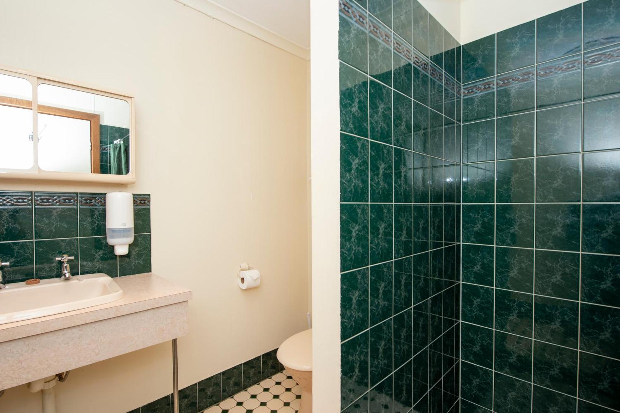Ardrossan Hotel Motel Hotel 3*