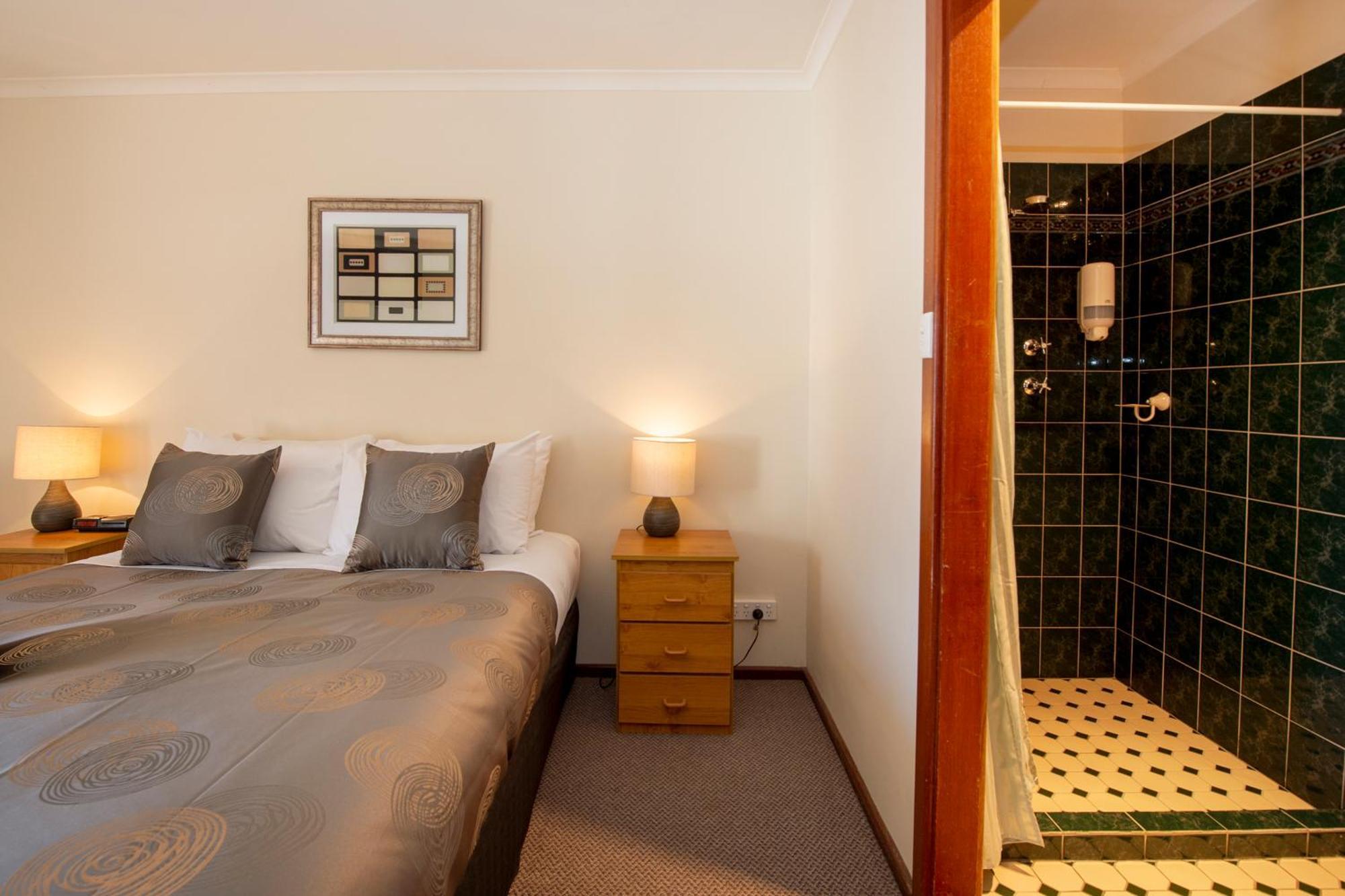 Ardrossan Hotel Motel 3*
