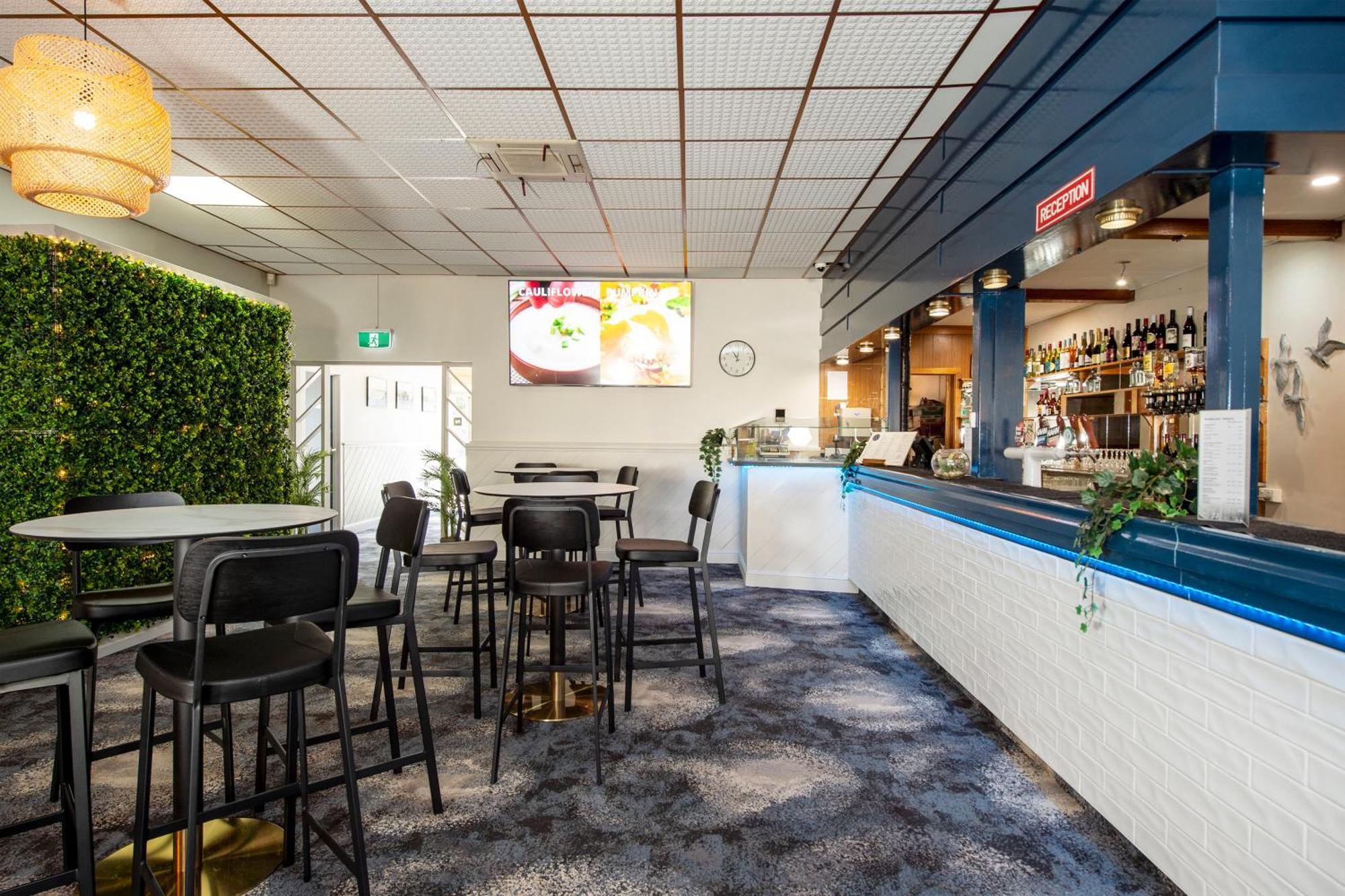 Ardrossan Hotel Motel Hotel 3*